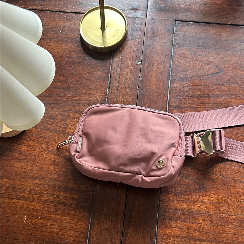 Lululemon Athletica Belt Bag - spiced chai